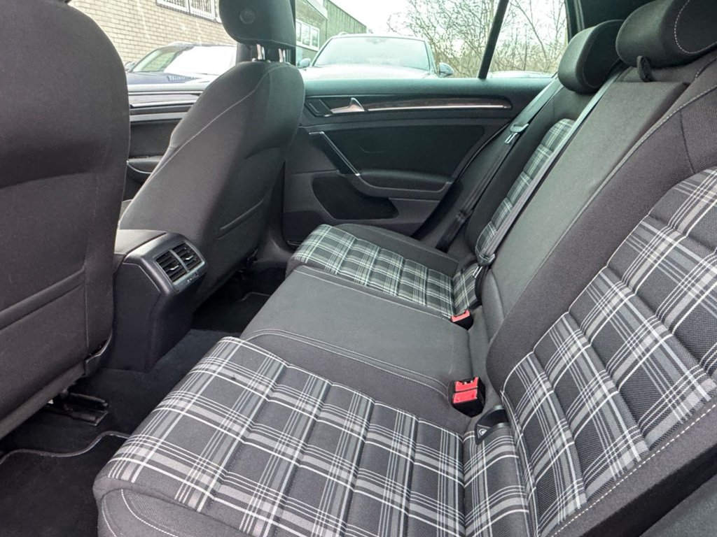 Used Volkswagen Golf 2016 for sale - 77050812: Photo 19