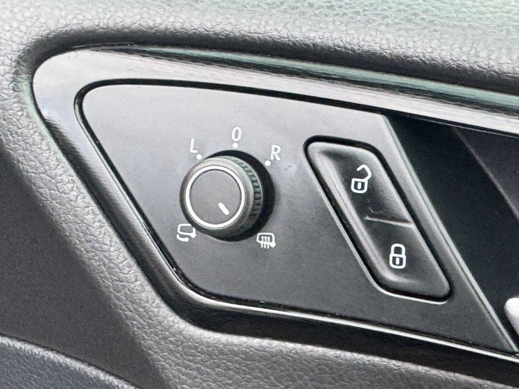 Used Volkswagen Golf 2016 for sale - 77050812: Photo 27