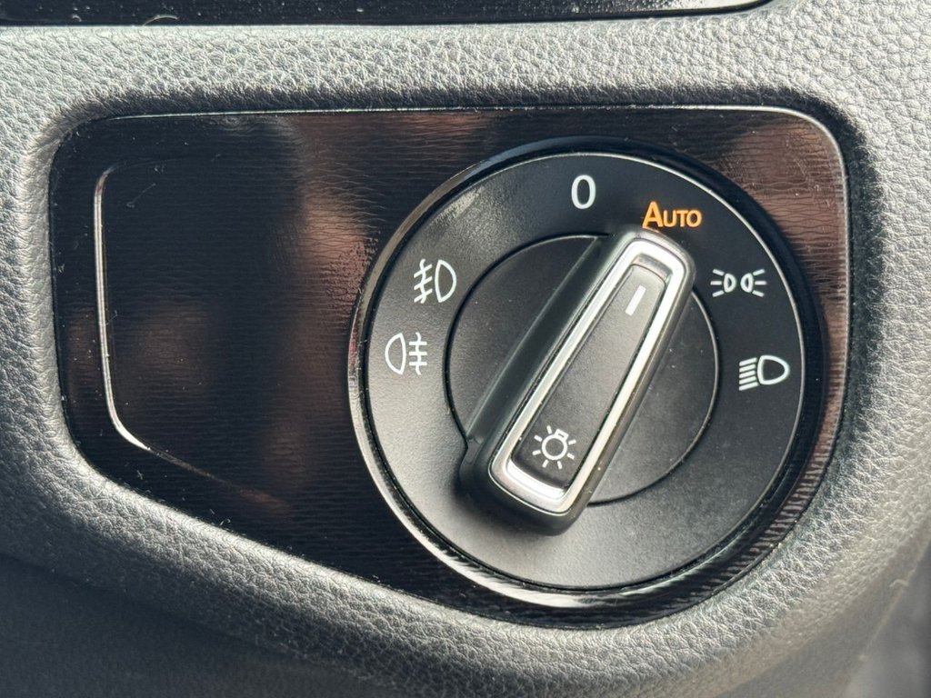 Used Volkswagen Golf 2016 for sale - 77050812: Photo 28