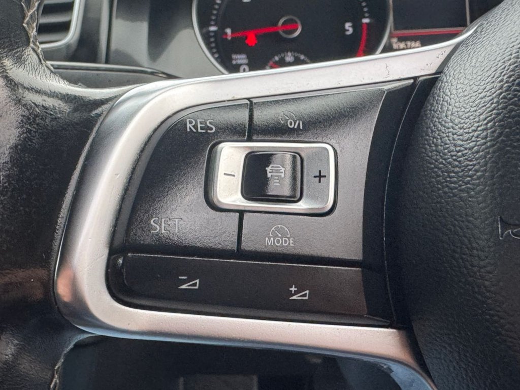 Used Volkswagen Golf 2016 for sale - 77050812: Photo 29