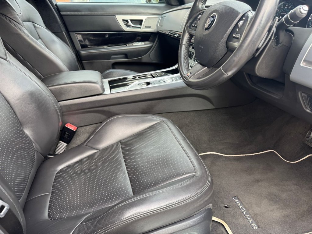 Used Jaguar XF 2015 for sale - 76797621: Photo 16