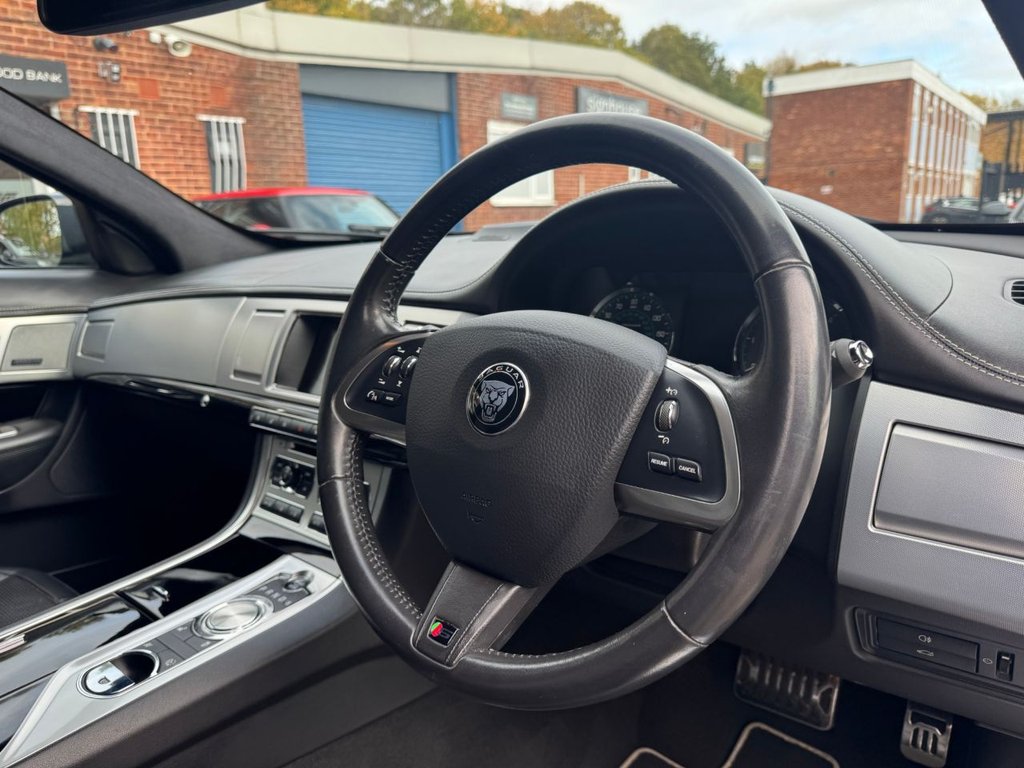 Used Jaguar XF 2015 for sale - 76797621: Photo 29