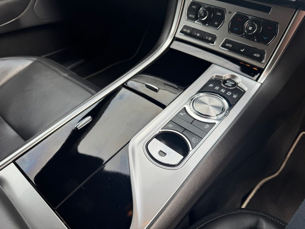 Used Jaguar XF 2015 for sale - 76797621: Photo 33