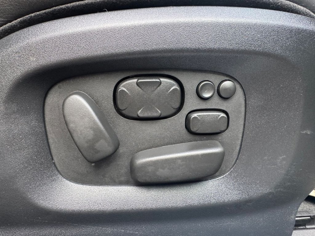 Used Jaguar XF 2015 for sale - 76797621: Photo 40