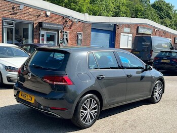 Used Volkswagen Golf 2018 for sale - 78726340: Photo