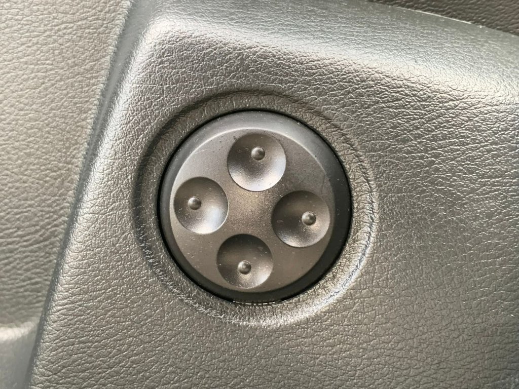 Used Audi A4 Avant 2017 for sale - 76900934: Photo 31