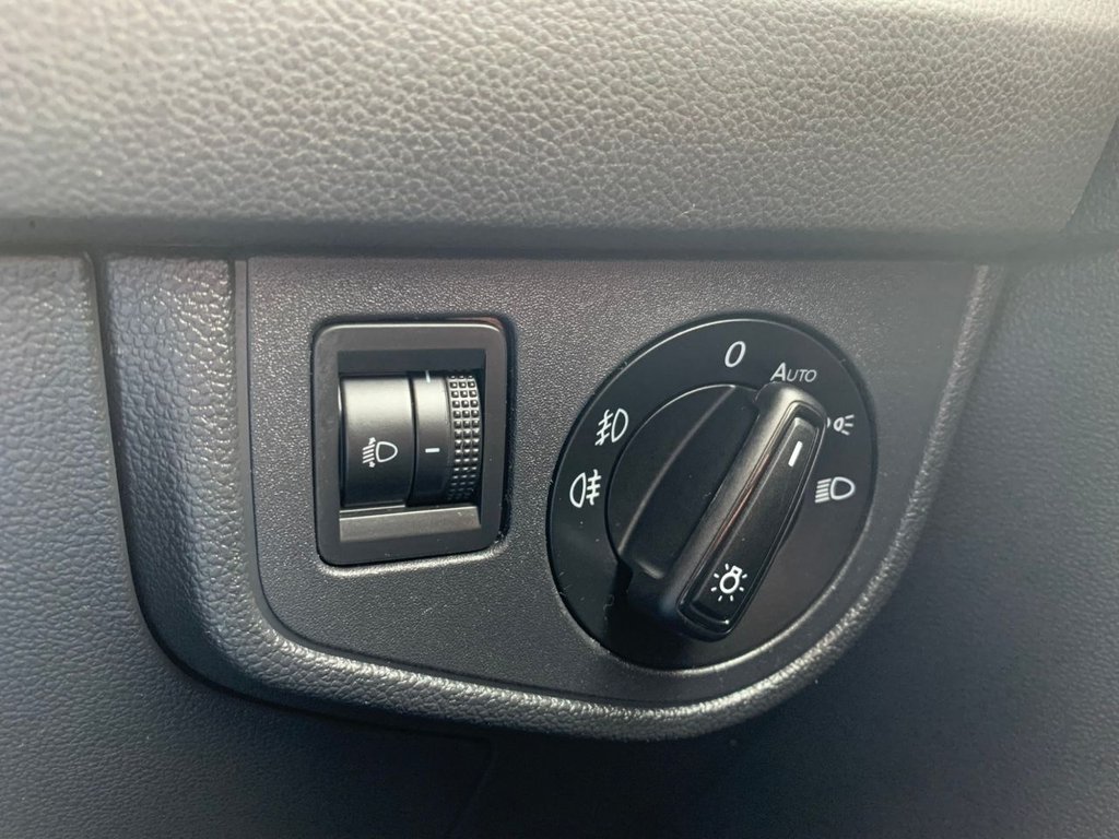 Used Volkswagen Polo 2018 for sale - 77920334: Photo 28