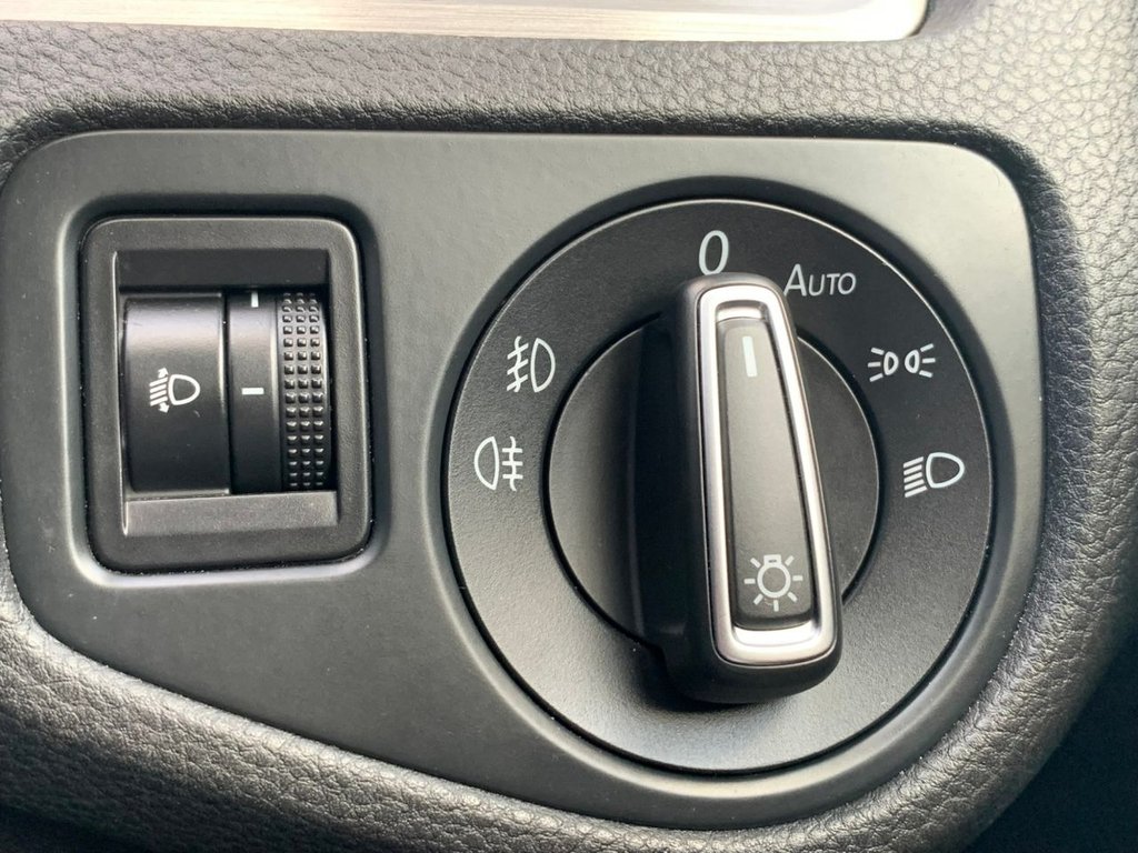 Used Volkswagen Golf 2016 for sale - 76797690: Photo 34