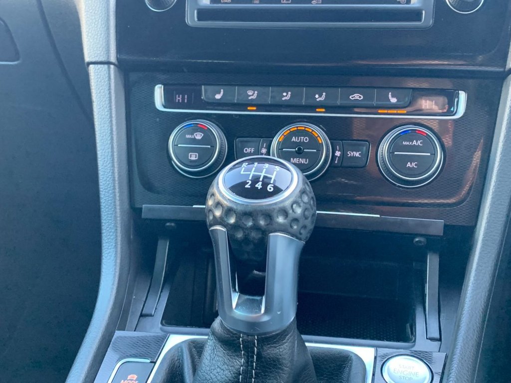 Used Volkswagen Golf 2017 for sale - 76900935: Photo 28