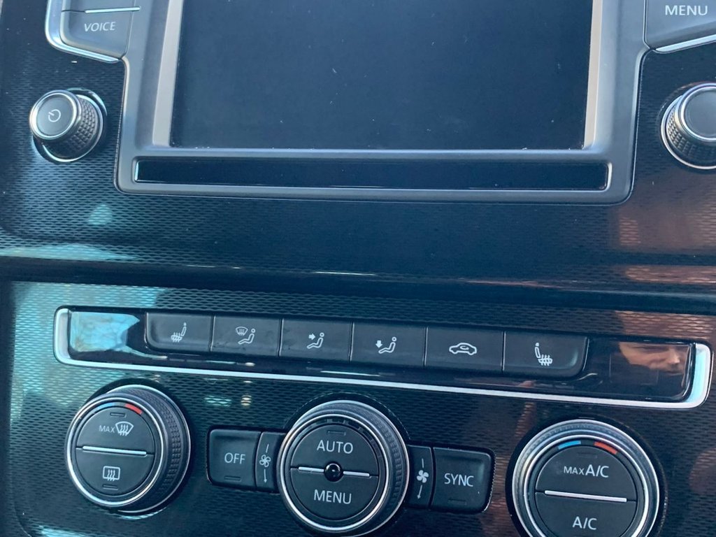 Used Volkswagen Golf 2017 for sale - 76900935: Photo 30