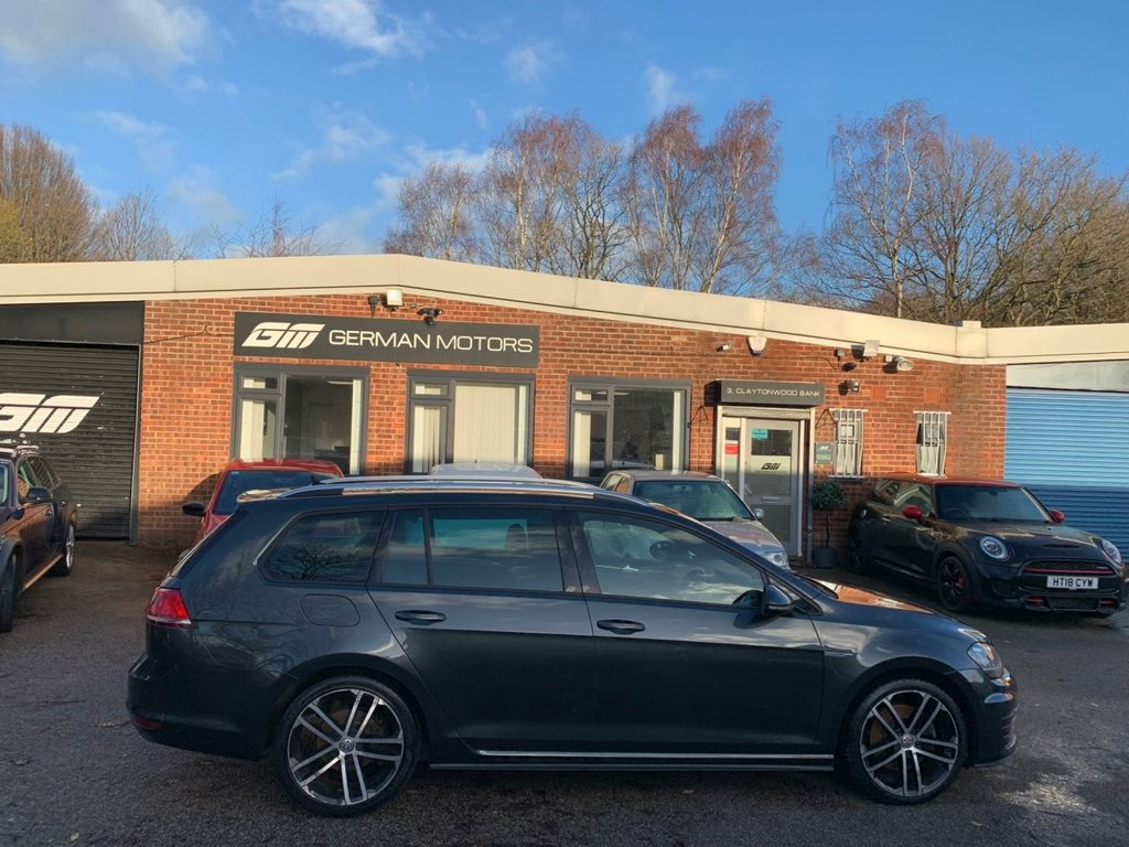 Used Volkswagen Golf 2017 for sale - 76900935: Photo 5