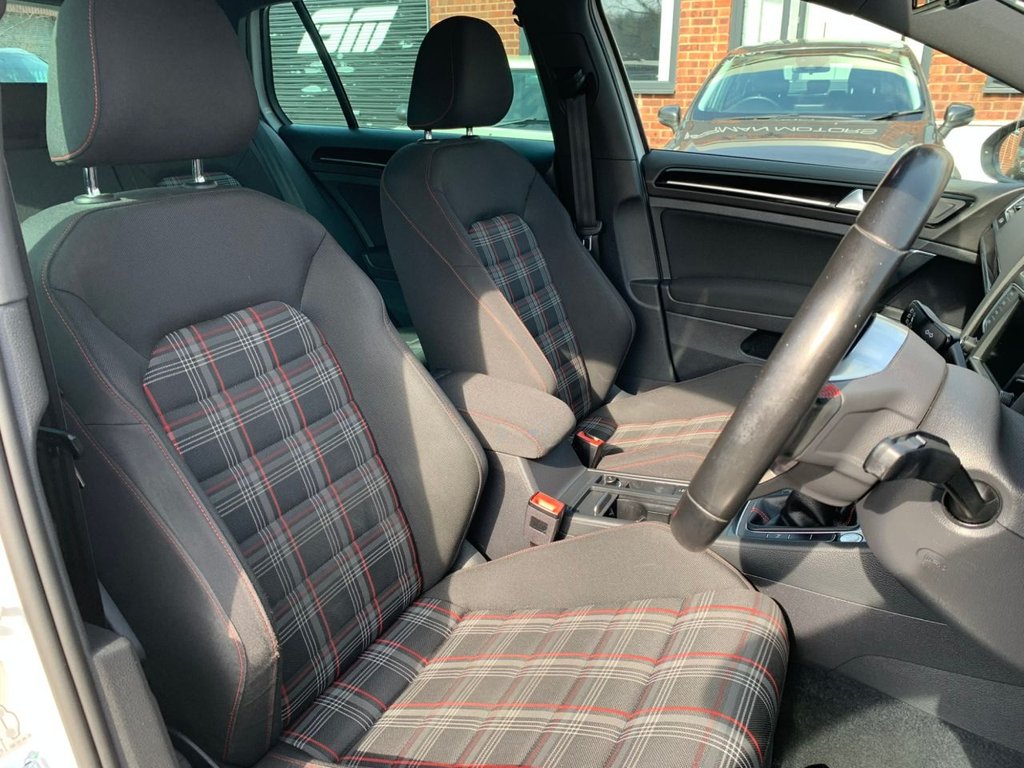 Used Volkswagen Golf 2016 for sale - 77967554: Photo 14