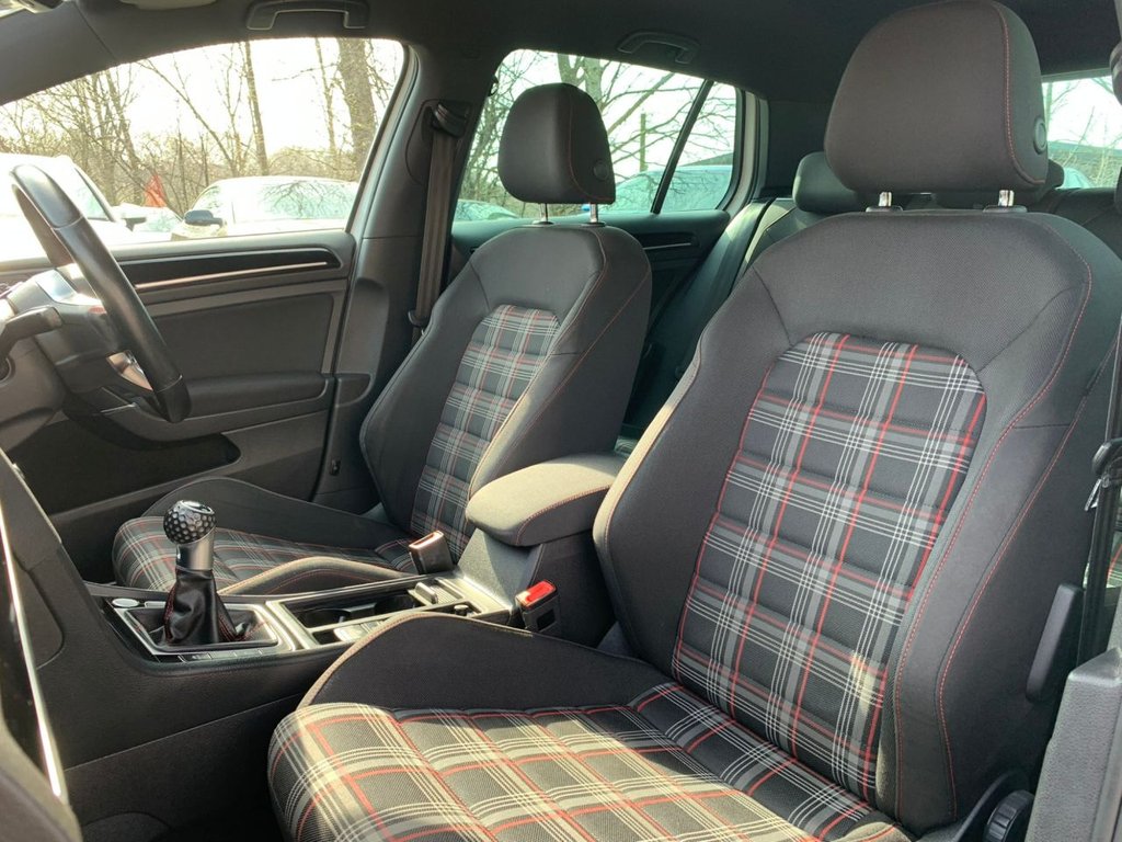 Used Volkswagen Golf 2016 for sale - 77967554: Photo 15