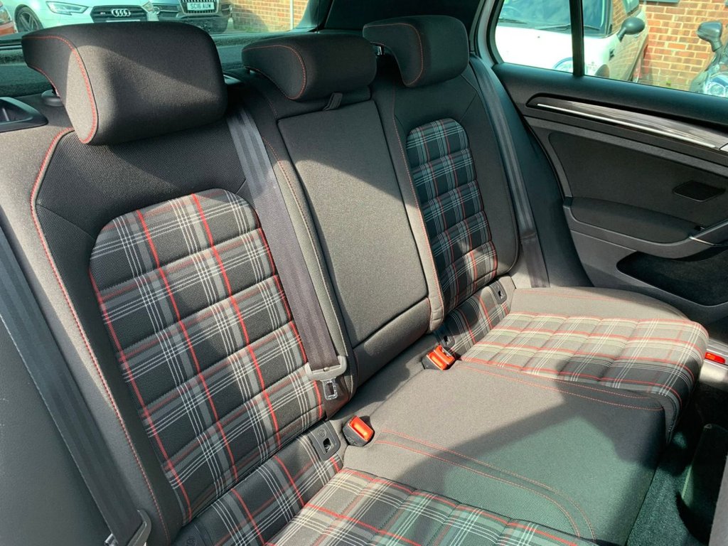 Used Volkswagen Golf 2016 for sale - 77967554: Photo 21