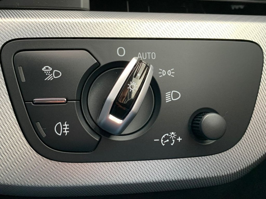 Used Audi A4 2016 for sale - 77660175: Photo 31