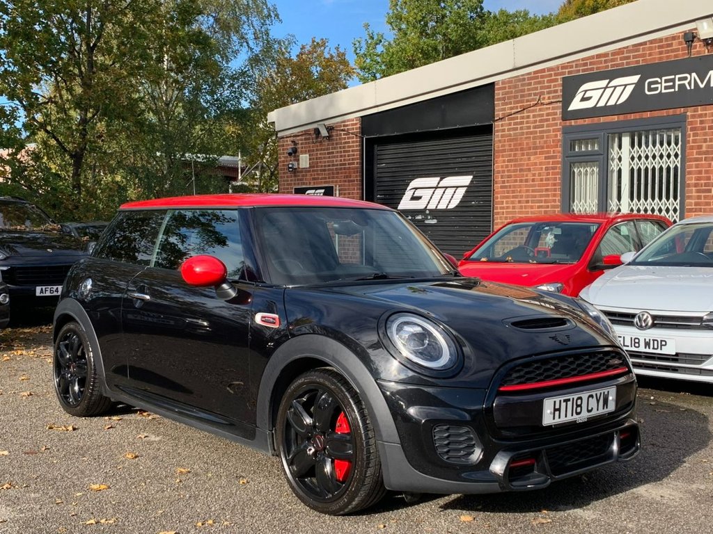 Used MINI Hatch 2018 for sale - 76797568: Photo 1