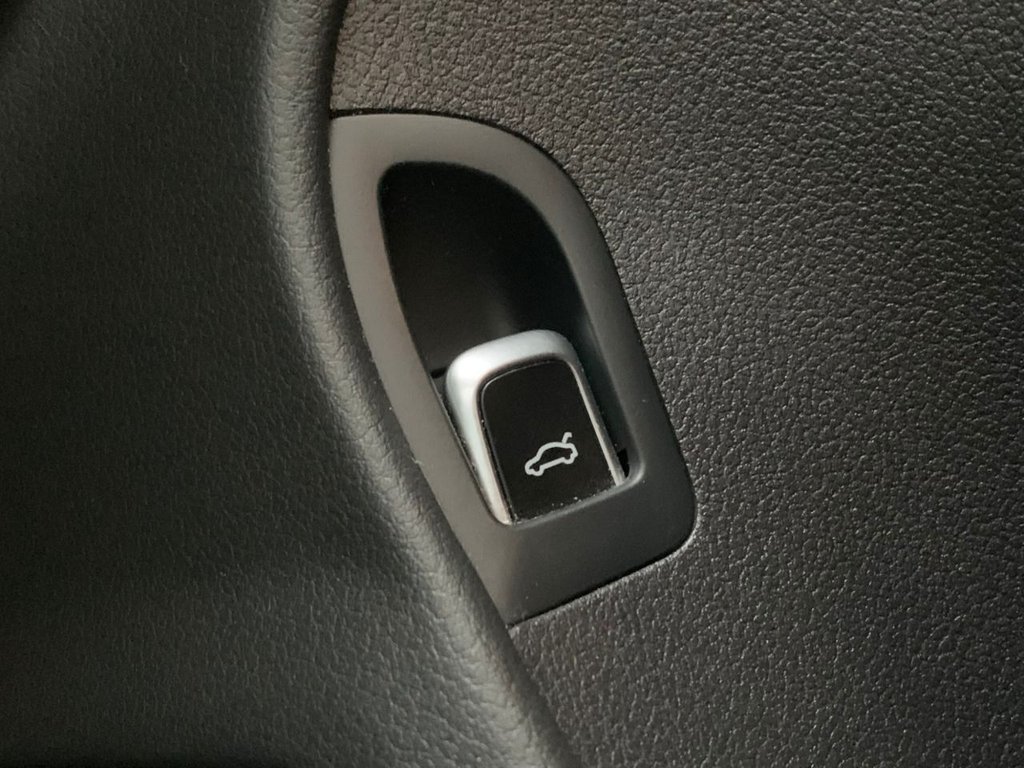 Used Audi A4 2015 for sale - 77205431: Photo 28