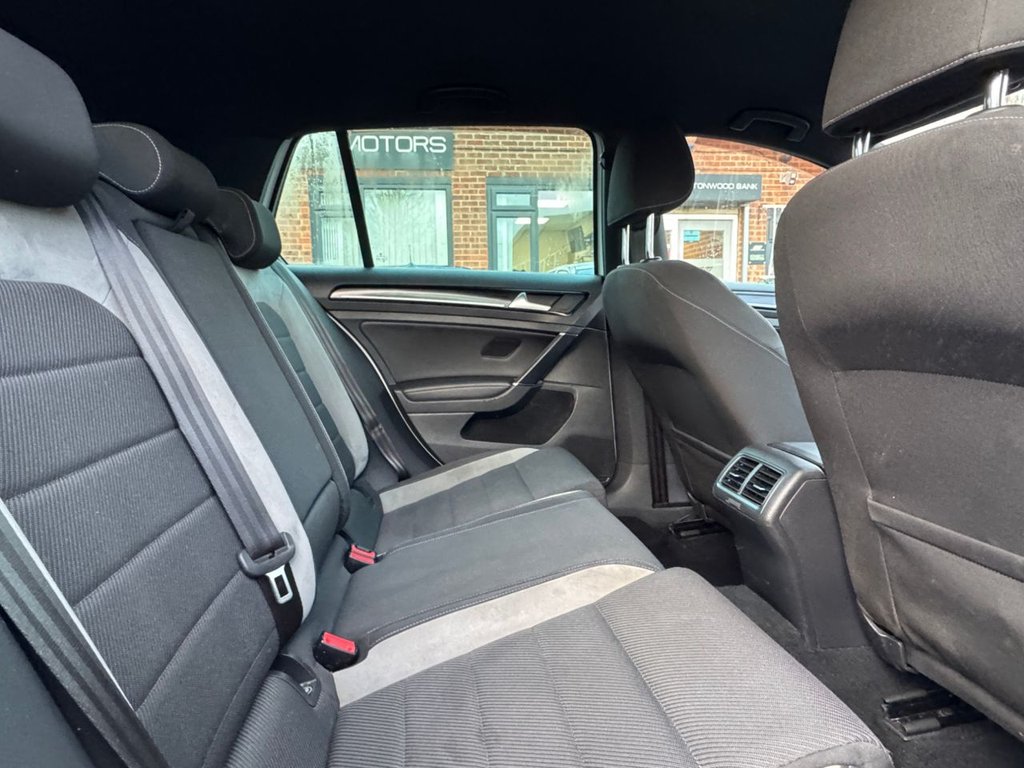 Used Volkswagen Golf 2017 for sale - 76848164: Photo 18