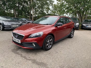 Used Volvo V40 2015 for sale - 79678273: Photo