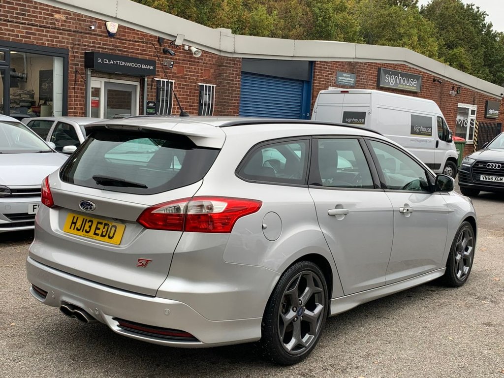 Used Ford Focus 2013 for sale - 76797524: Photo 4