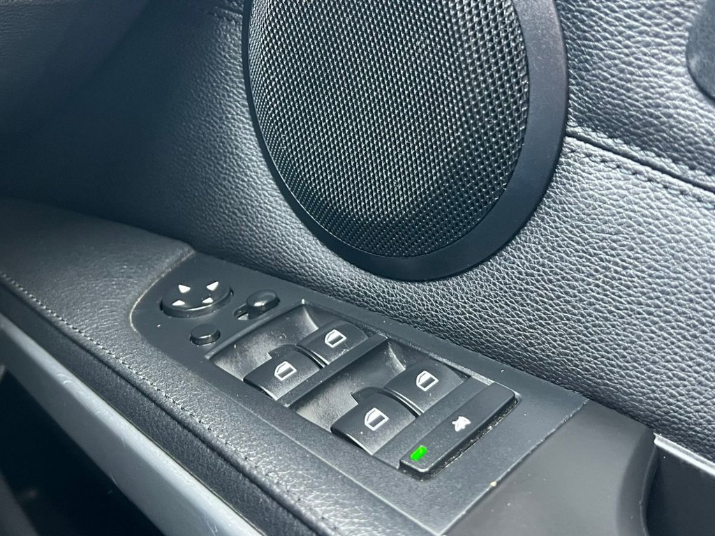 Used BMW 3 Series 2011 for sale - 77991001: Photo 34