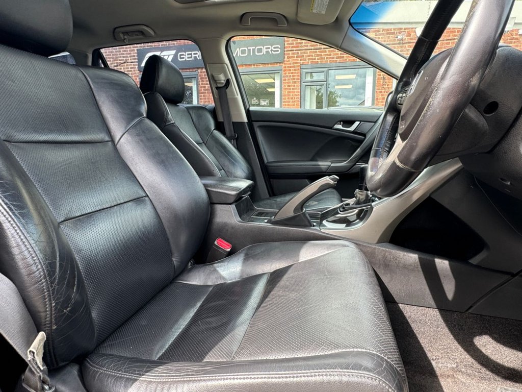 Used Honda Accord 2009 for sale - 77936404: Photo 16