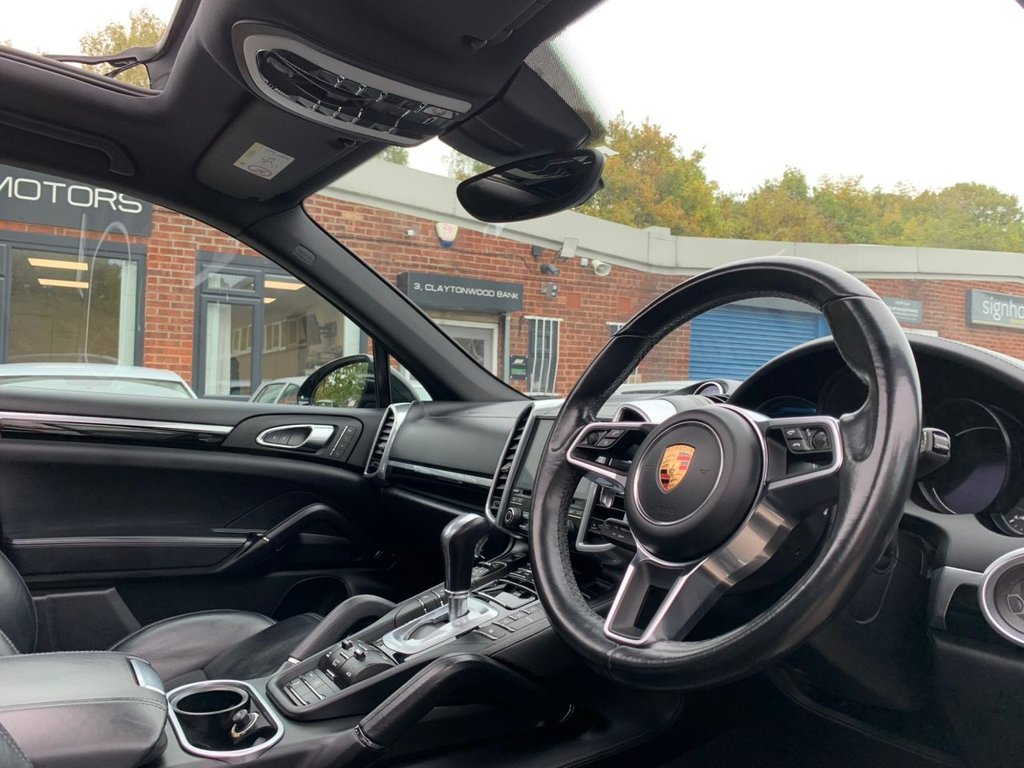 Used Porsche Cayenne 2017 for sale - 76797620: Photo 13