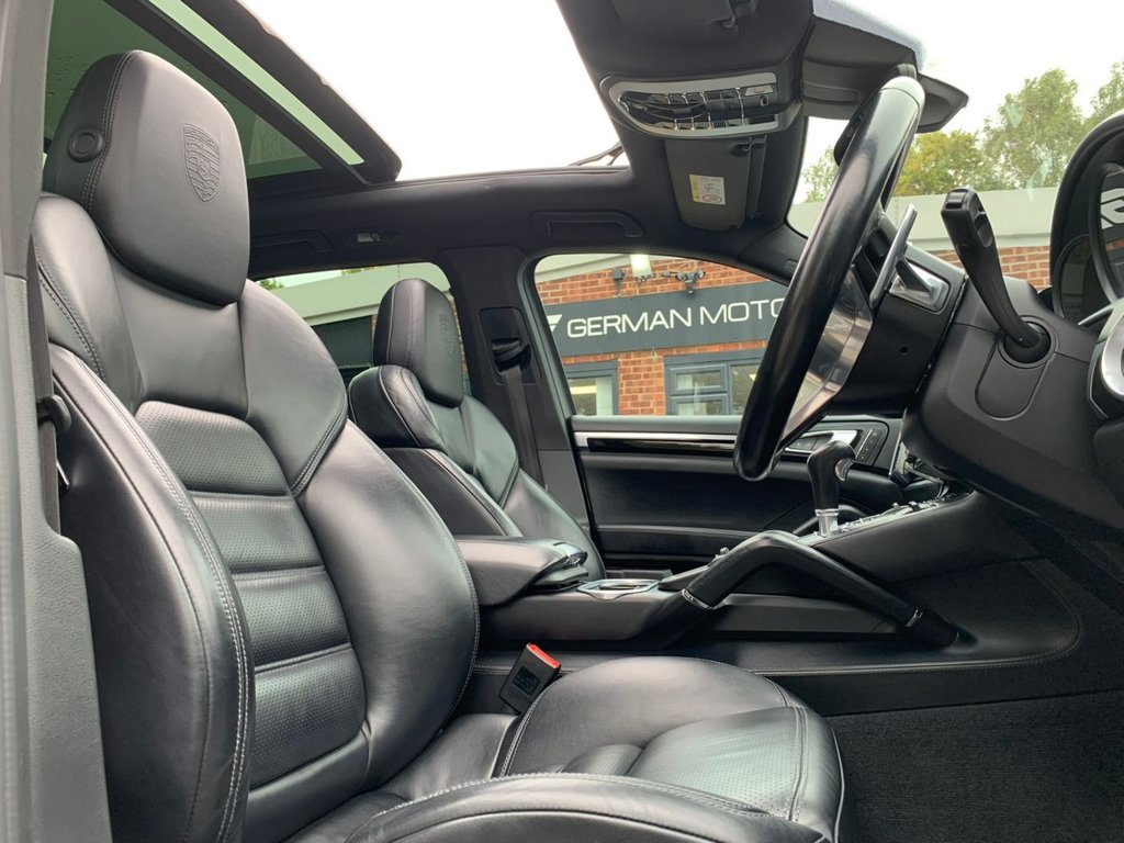 Used Porsche Cayenne 2017 for sale - 76797620: Photo 14