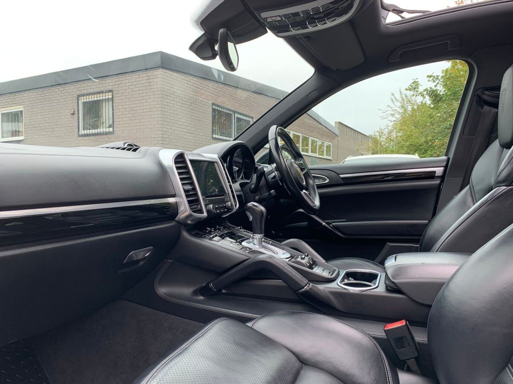 Used Porsche Cayenne 2017 for sale - 76797620: Photo 16