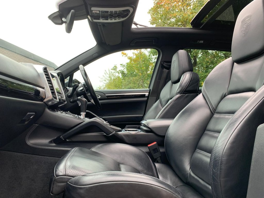 Used Porsche Cayenne 2017 for sale - 76797620: Photo 18