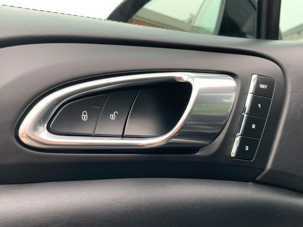 Used Porsche Cayenne 2017 for sale - 76797620: Photo 34