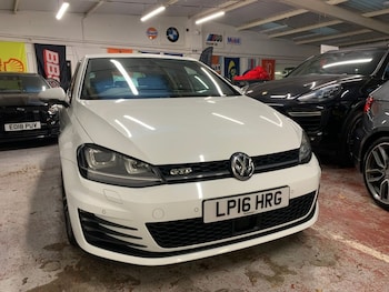 Used Volkswagen Golf 2016 for sale - 77315978: Photo