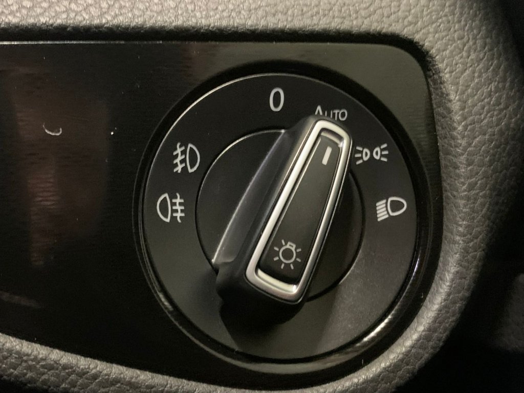 Used Volkswagen Golf 2016 for sale - 77315978: Photo 30