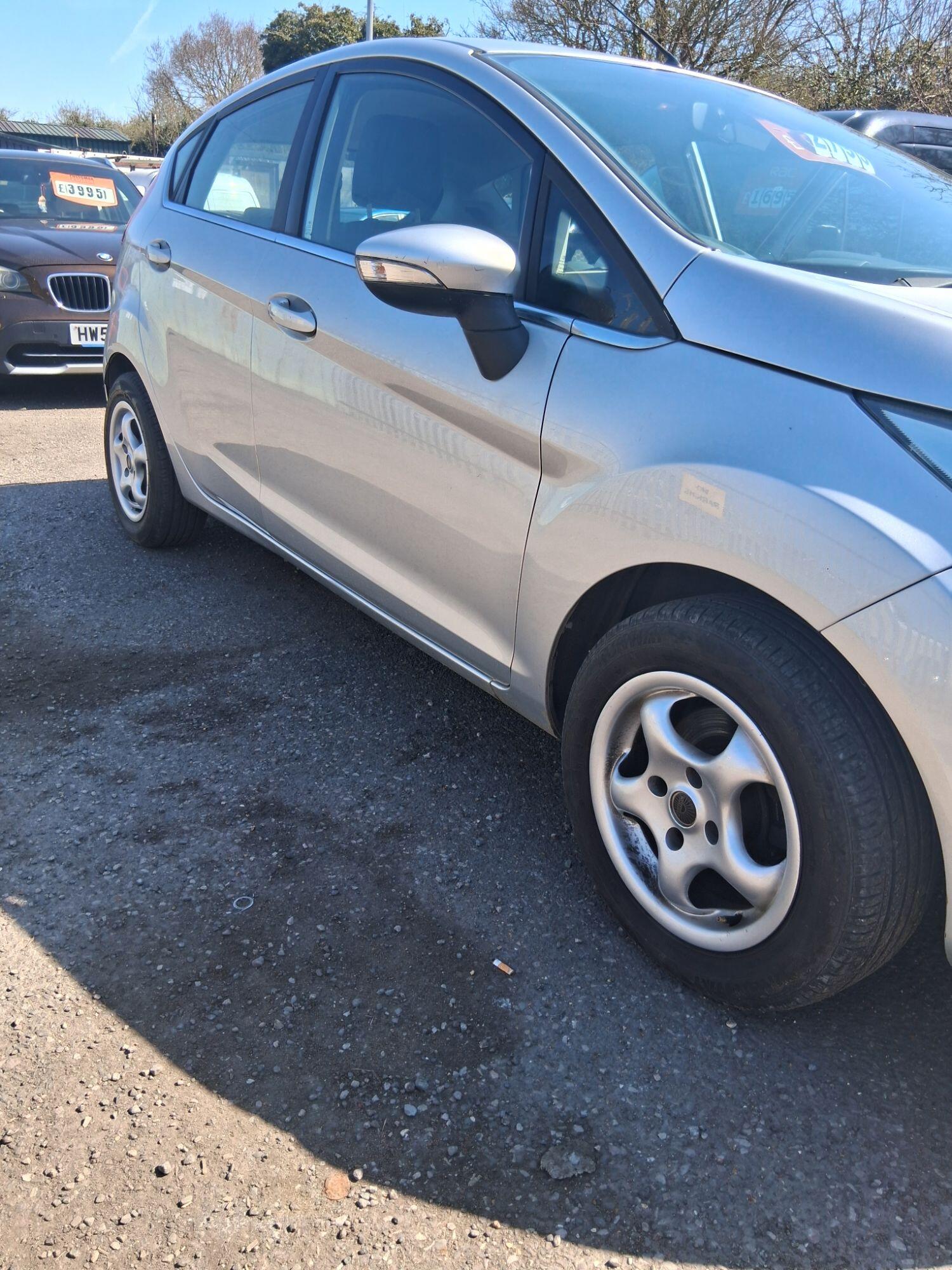 Used Ford Fiesta 2009 for sale - 76793773: Photo 2