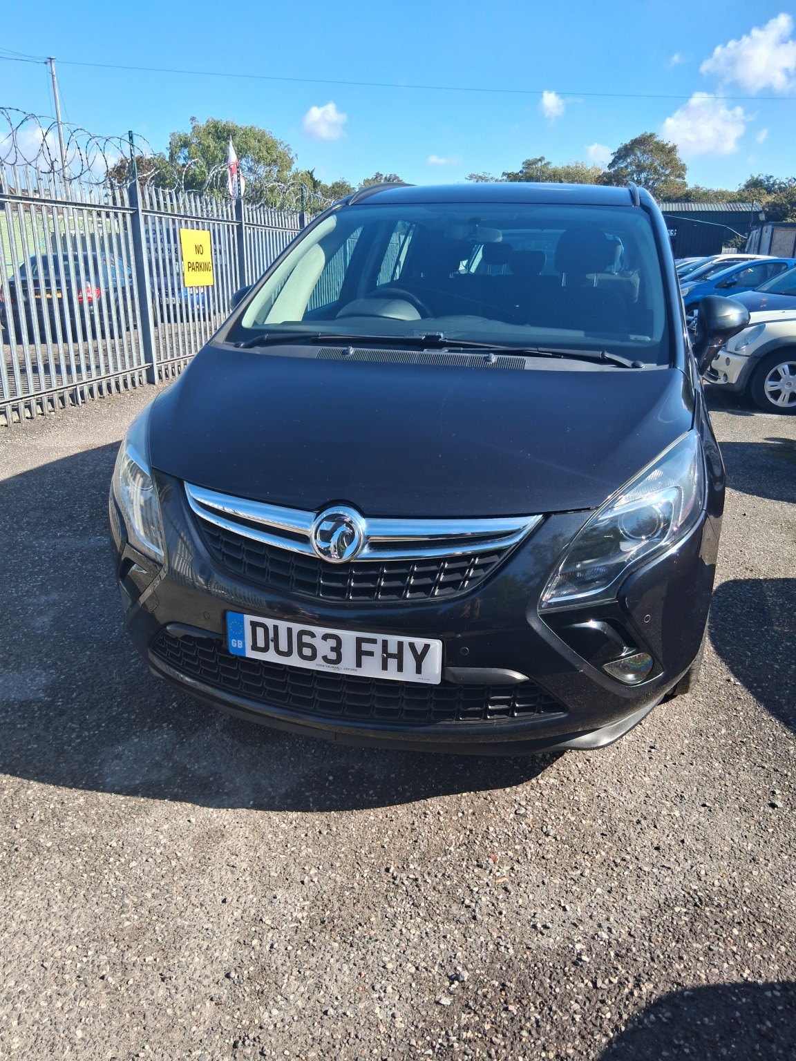 Used Vauxhall Zafira Tourer 2013 for sale - 76369379: Photo 1