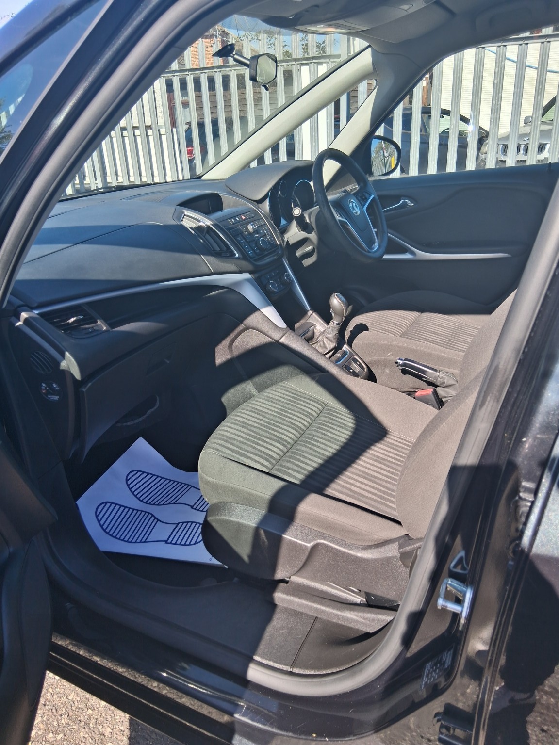 Used Vauxhall Zafira Tourer 2013 for sale - 76369379: Photo 5