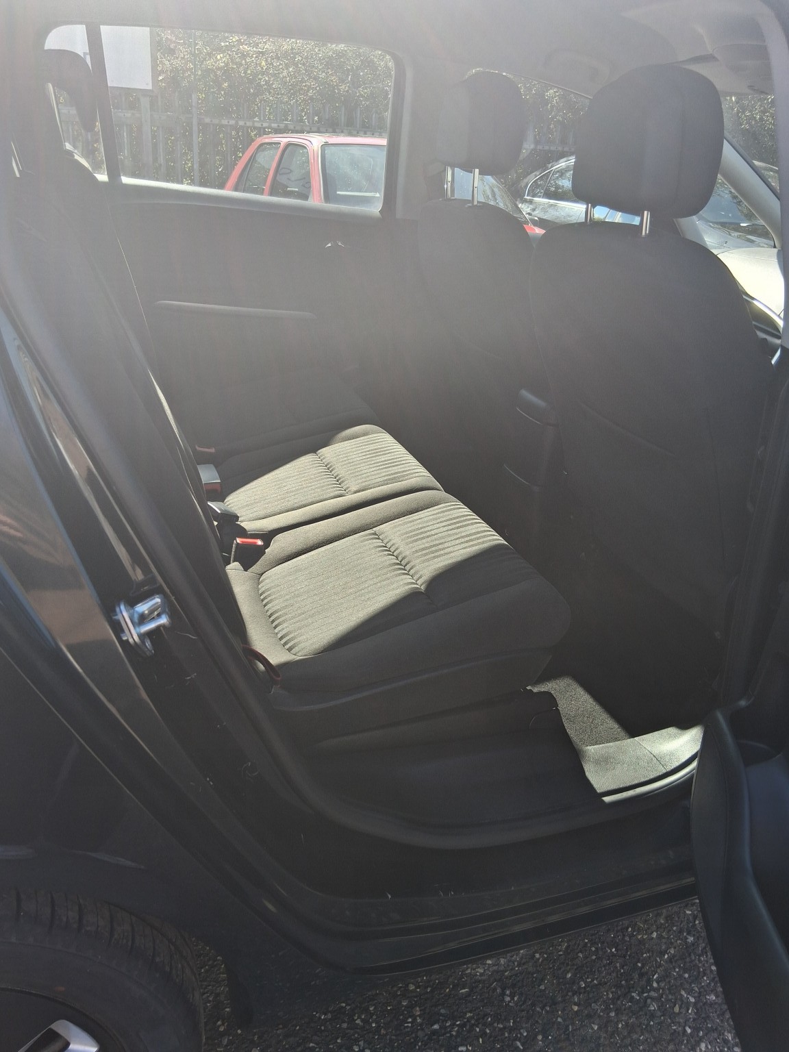 Used Vauxhall Zafira Tourer 2013 for sale - 76369379: Photo 7