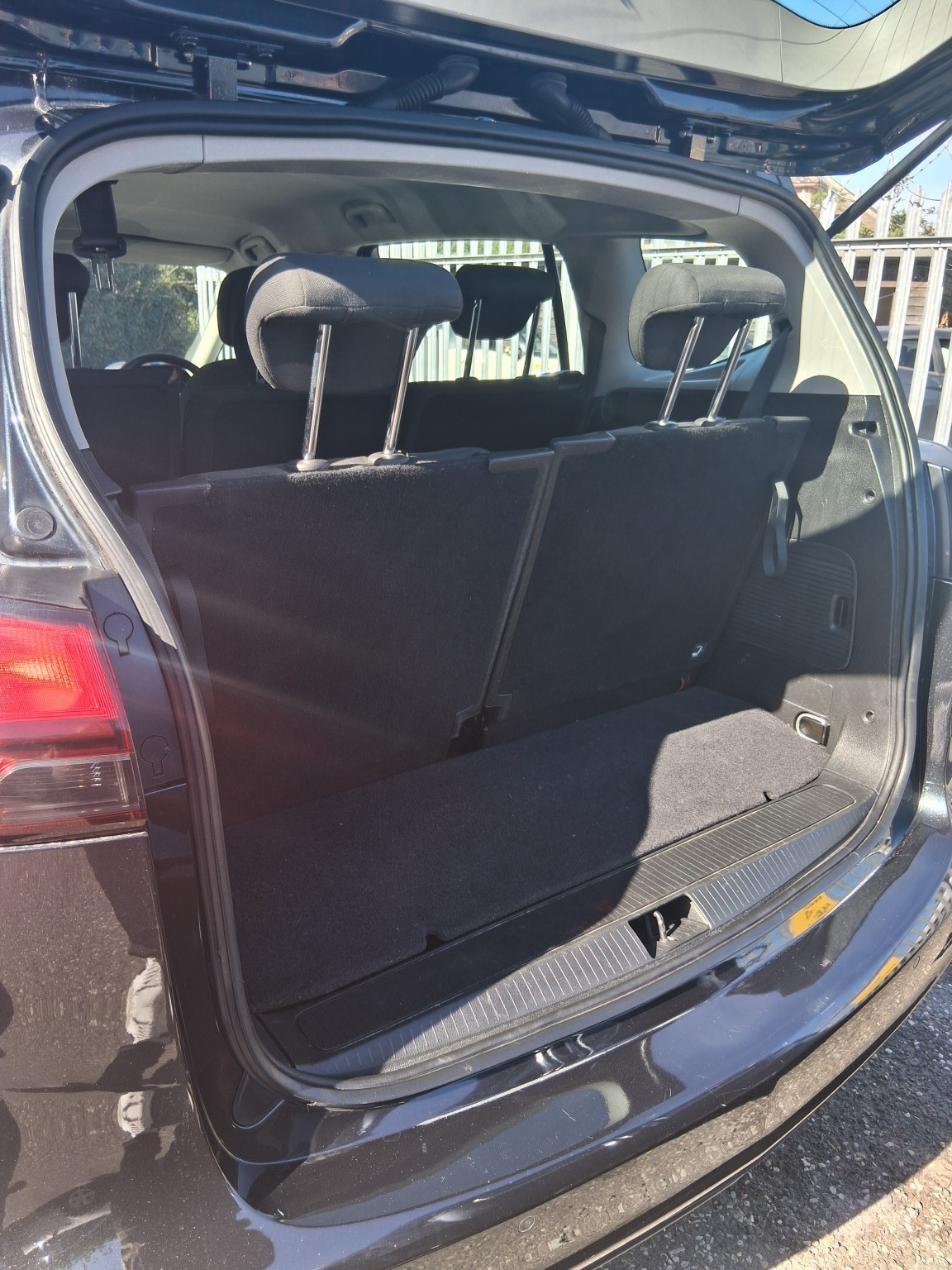 Used Vauxhall Zafira Tourer 2013 for sale - 76369379: Photo 9