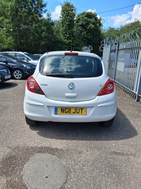 Used Vauxhall Corsa 2011 for sale - 75529847: Photo 8