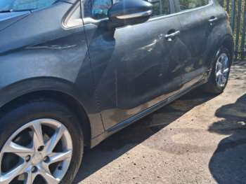 Used Peugeot 208 2014 for sale - 74133288: Photo