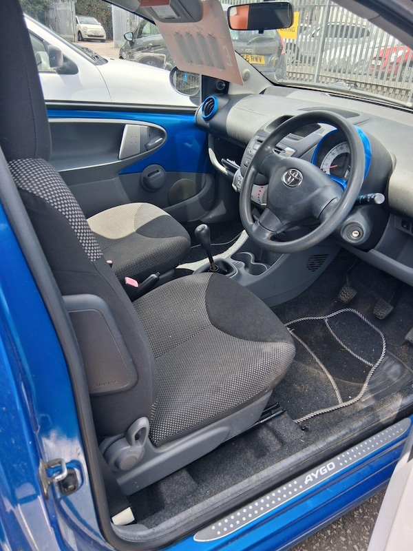 Used Toyota AYGO 2010 for sale - 74462328: Photo 4