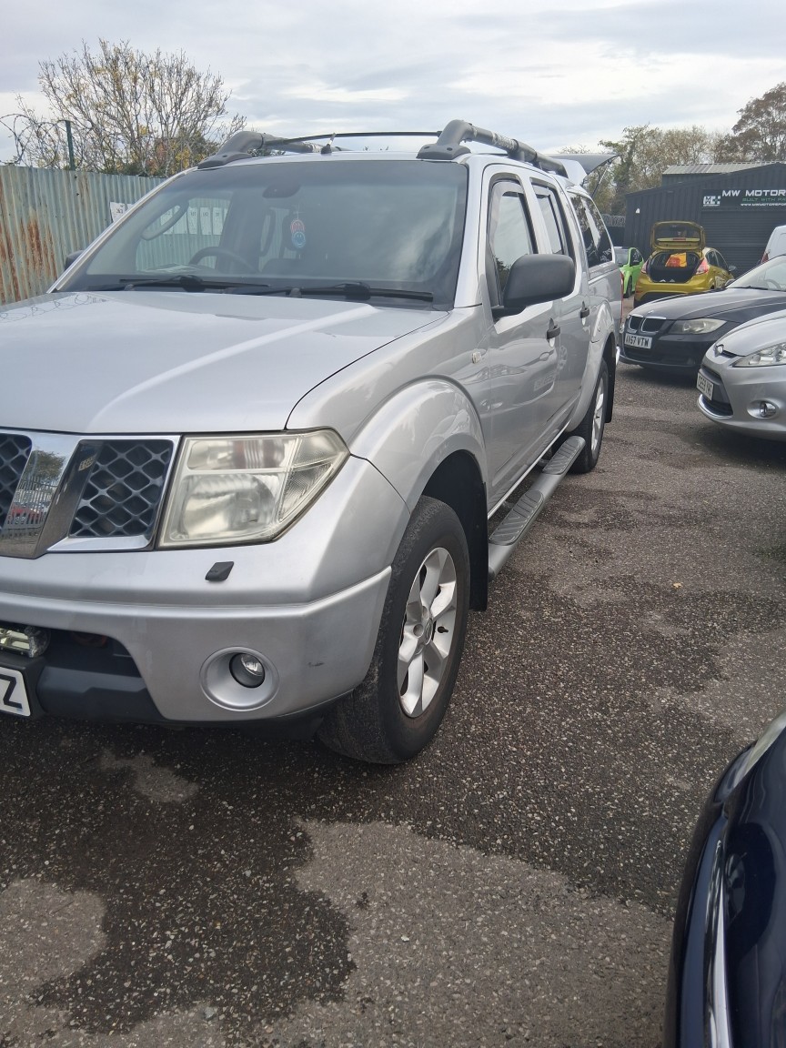 Used Nissan Navara 2006 for sale - 76559929: Photo 2