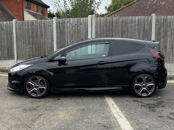 Used Ford Fiesta 2015 for sale - 75613743: Photo