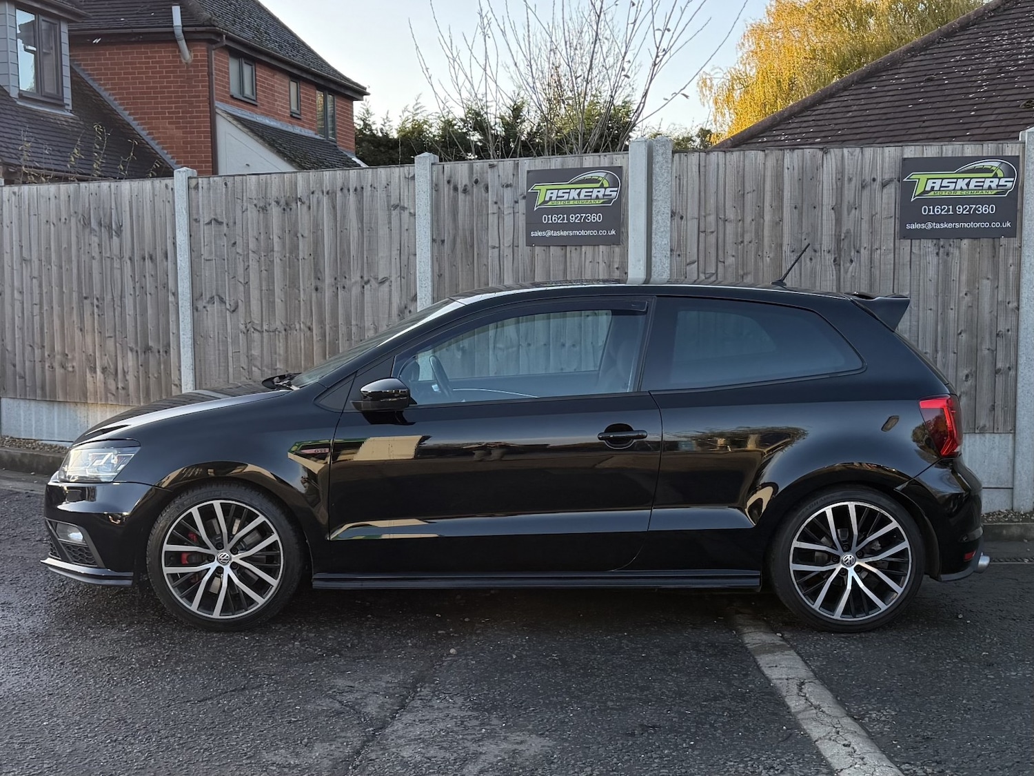 Used Volkswagen Polo 2015 for sale - 76799147: Photo 4