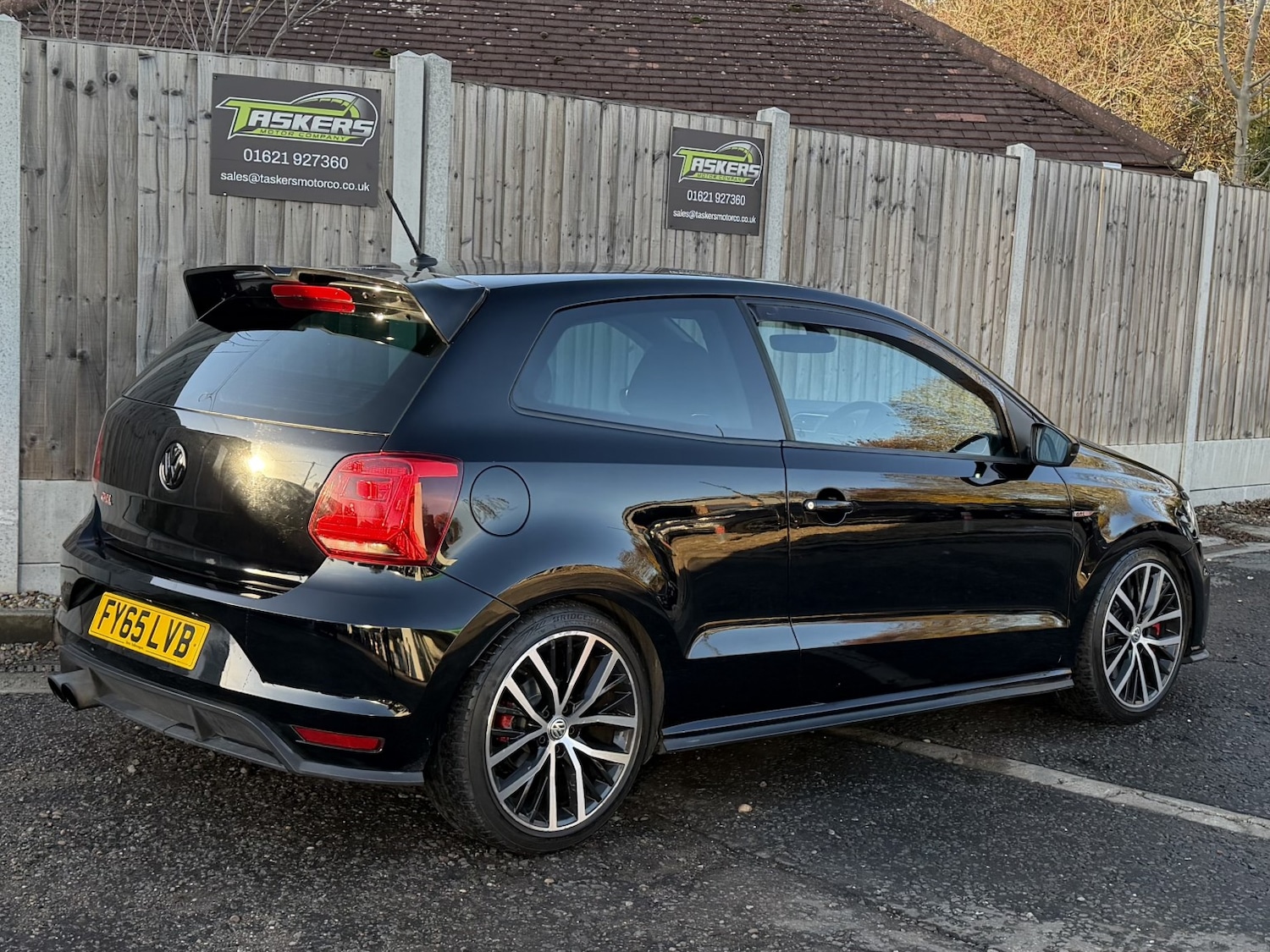 Used Volkswagen Polo 2015 for sale - 76799147: Photo 9