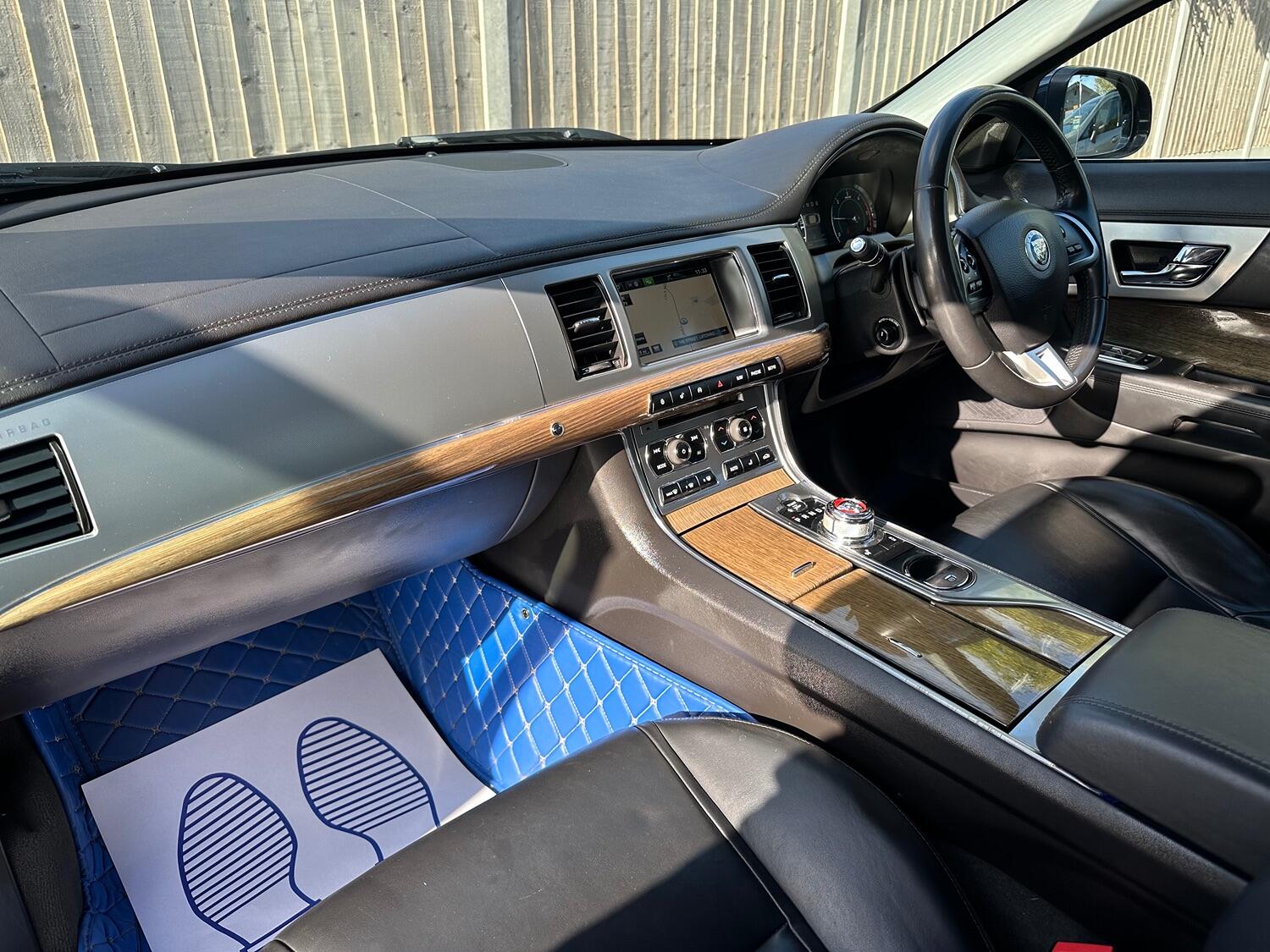 Used Jaguar XF 2013 for sale - 76397081: Photo 17