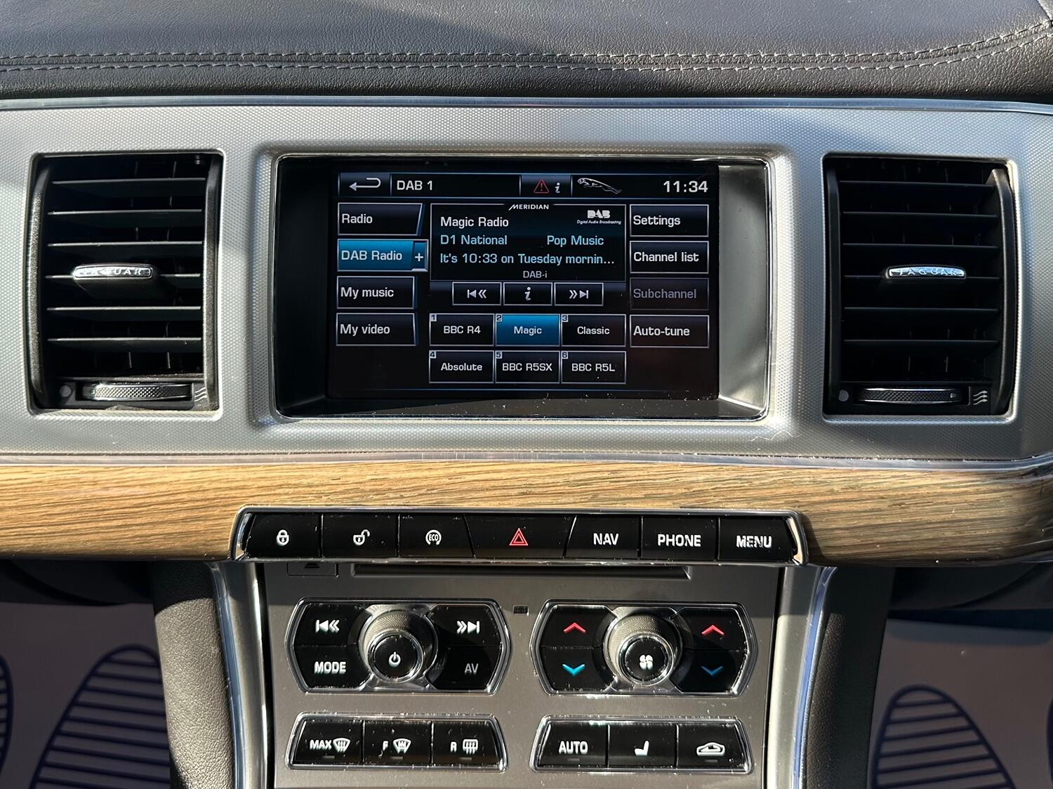 Used Jaguar XF 2013 for sale - 76397081: Photo 21