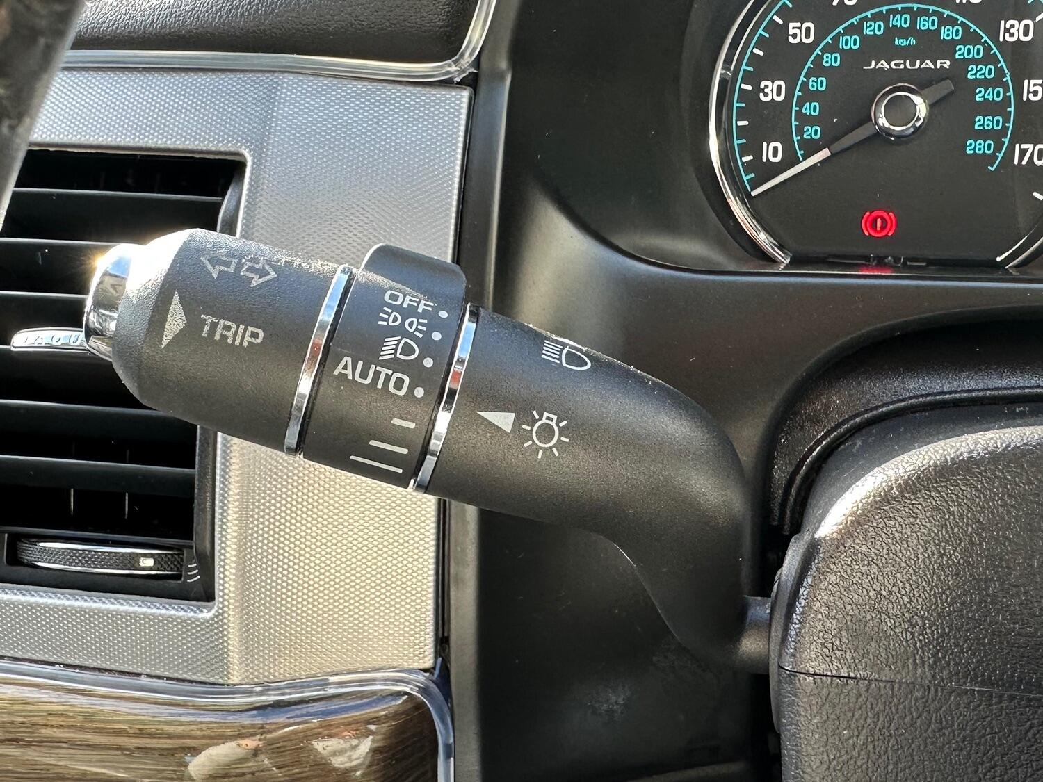 Used Jaguar XF 2013 for sale - 76397081: Photo 26