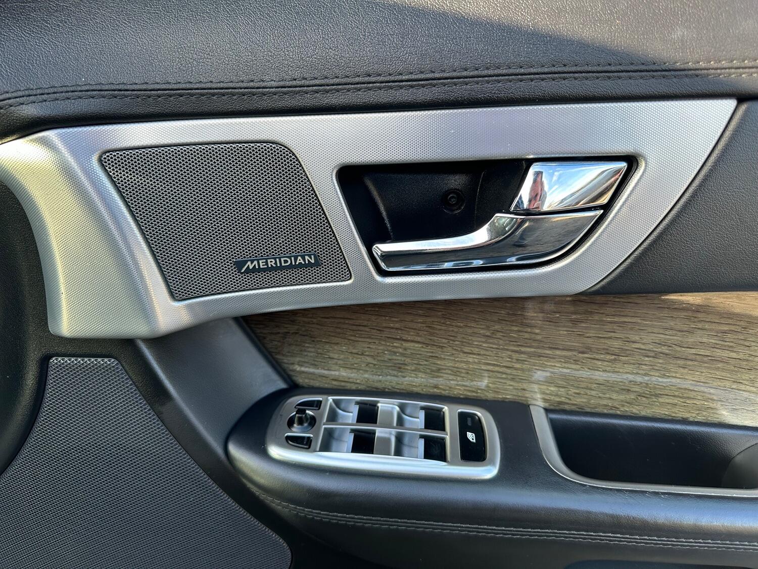 Used Jaguar XF 2013 for sale - 76397081: Photo 31