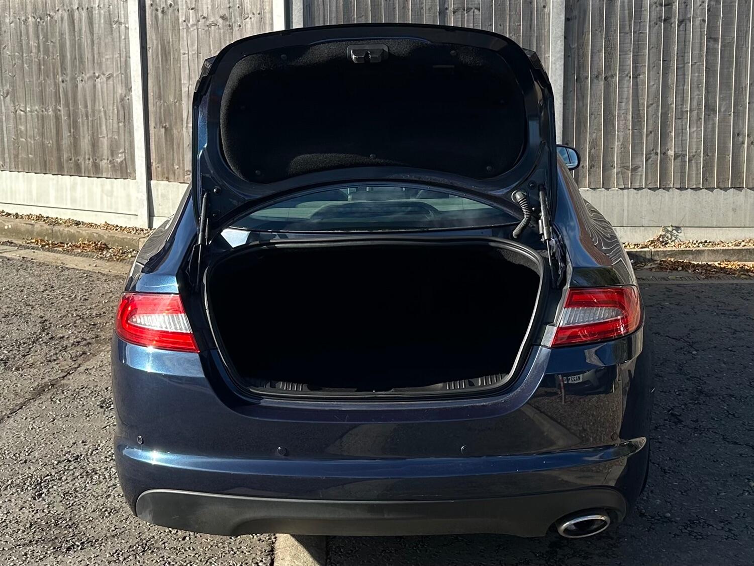 Used Jaguar XF 2013 for sale - 76397081: Photo 7